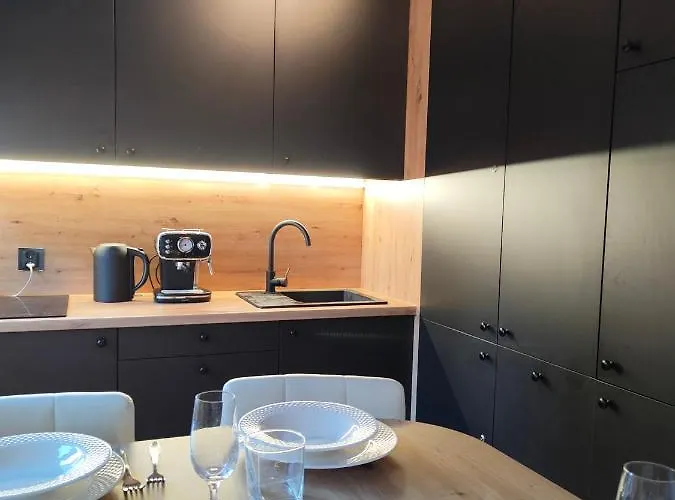 Апартаменты Apartament Sopot - Plaza W Zasiegu Reki, Promenada Wzdluz Morza Prowadzaca Do Mola, Pyszne Jedzenie W Poblizu - Karlikowska 13B 5 - 3 Min Do Plazy Сопот